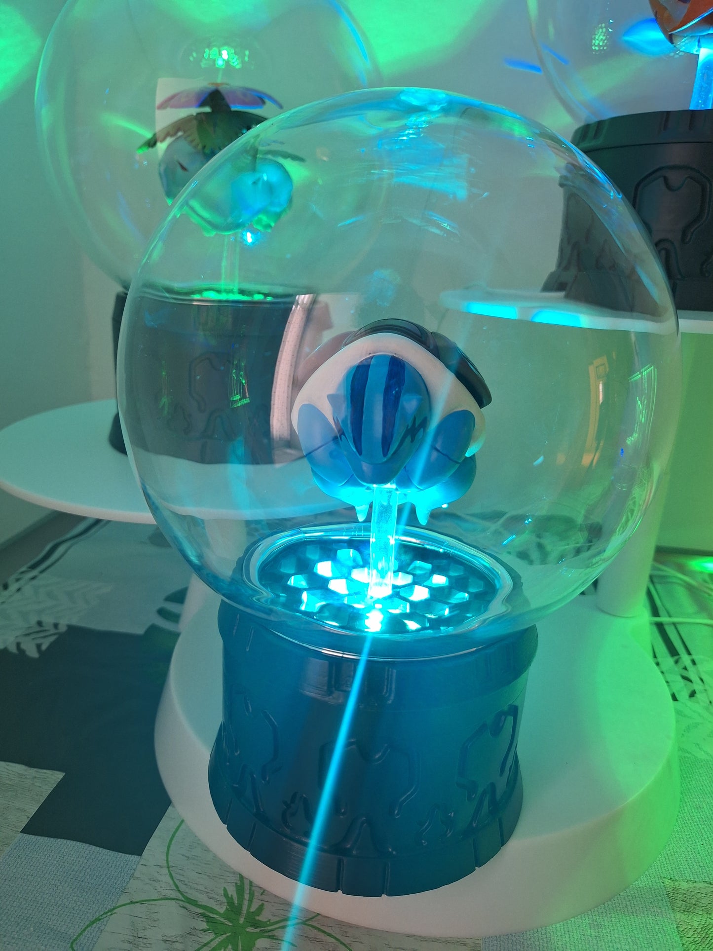Pokemon Capsule Lamps Mewtwo Charizard Venusaur Blastoise Clones