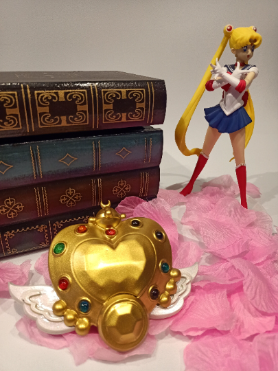Eternal Moon Article Brooch Replica