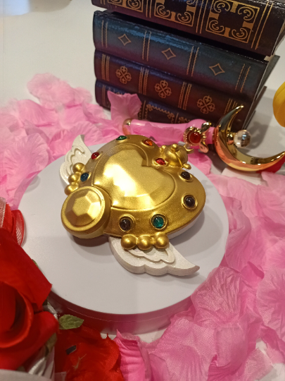 Eternal Moon Article Brooch Replica