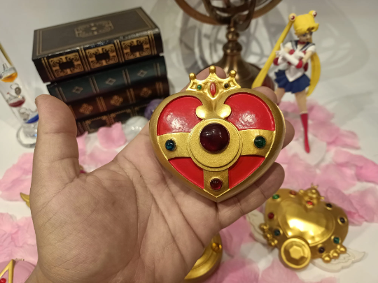 Cosmic Heart Compact Brooch Replica