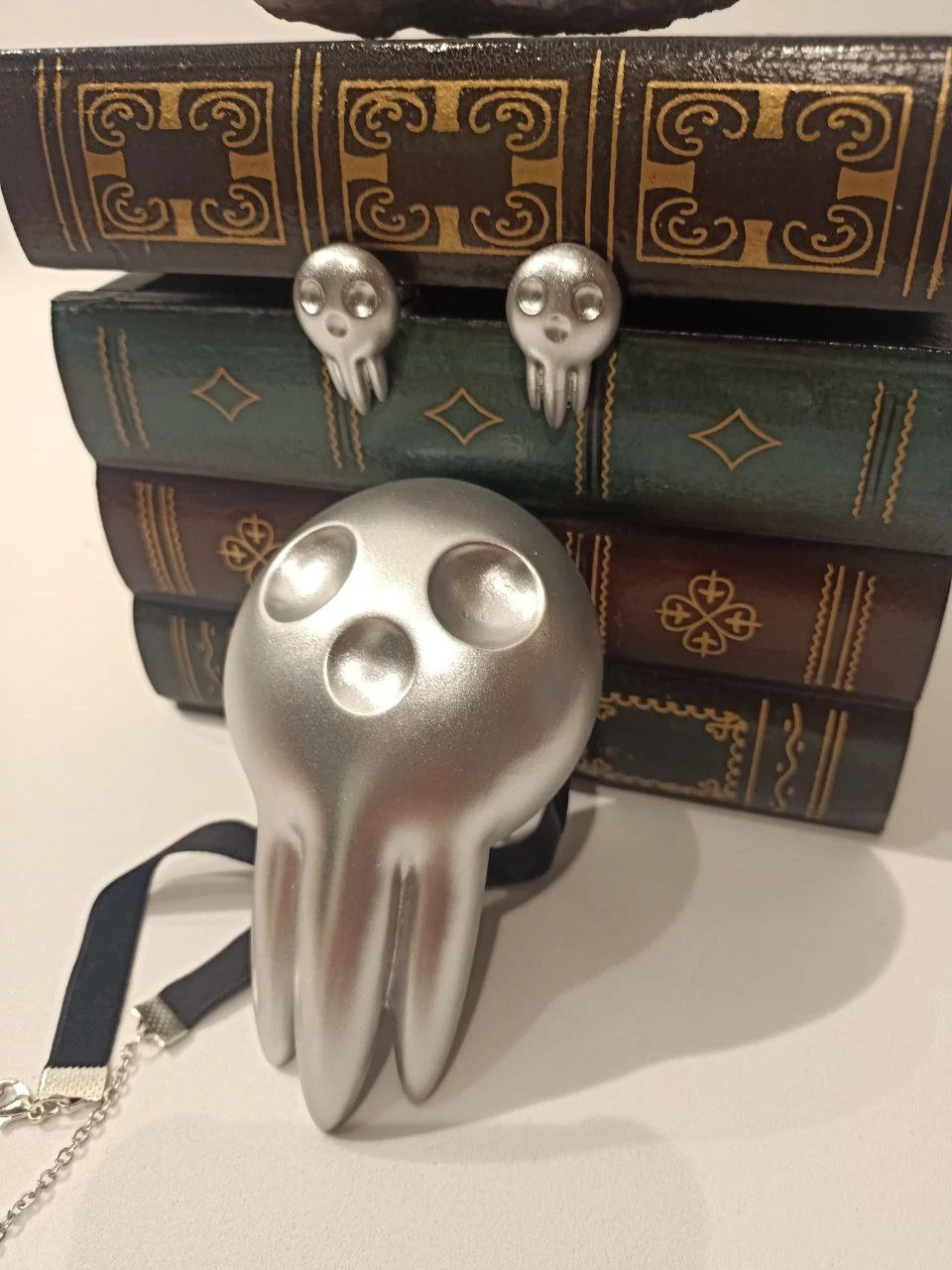 Death the Kid rings and brooch