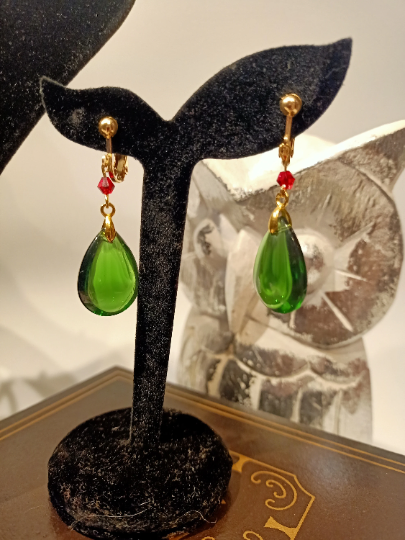 Replica Howl Pendragon Earrings and Necklace