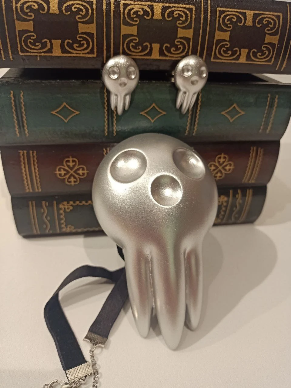 Death the Kid rings and brooch