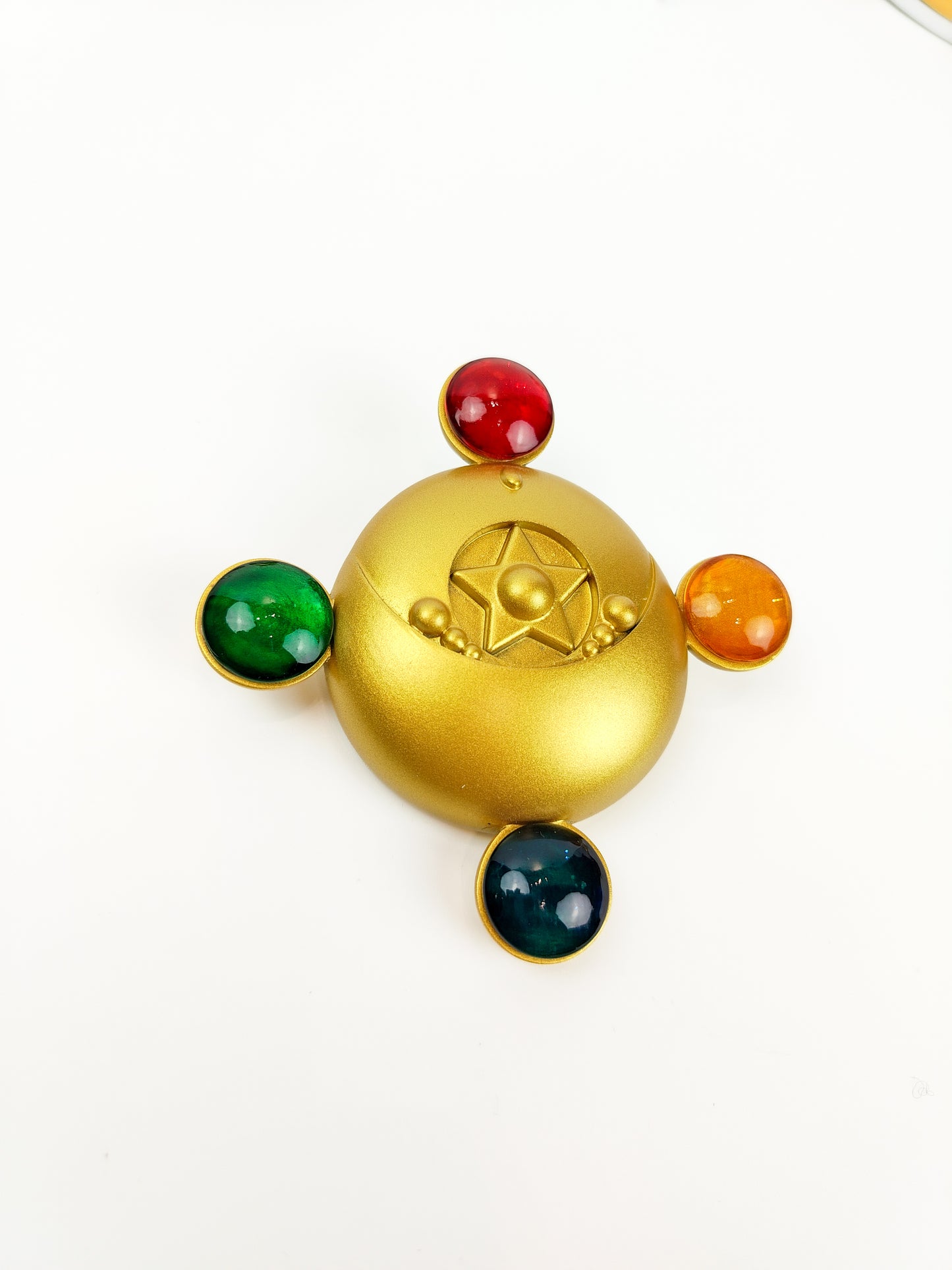 Spilla Guerriera Magica Trasformazione Cristallo – Replica Artigianale Cosplay